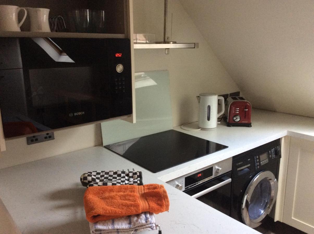 2 Bedroom Furnished Apartment In A Rural Position Stone  Luaran gambar