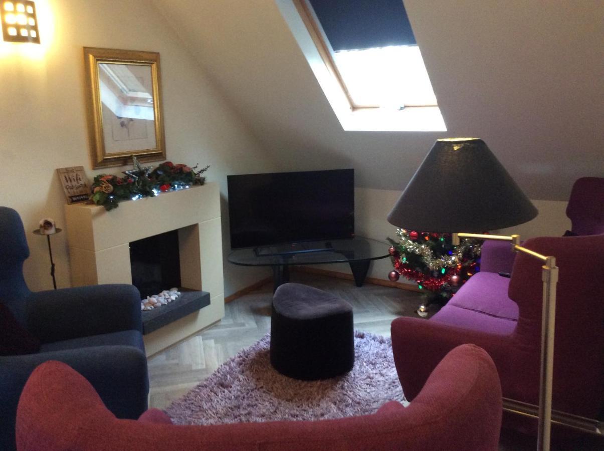 2 Bedroom Furnished Apartment In A Rural Position Stone  Luaran gambar
